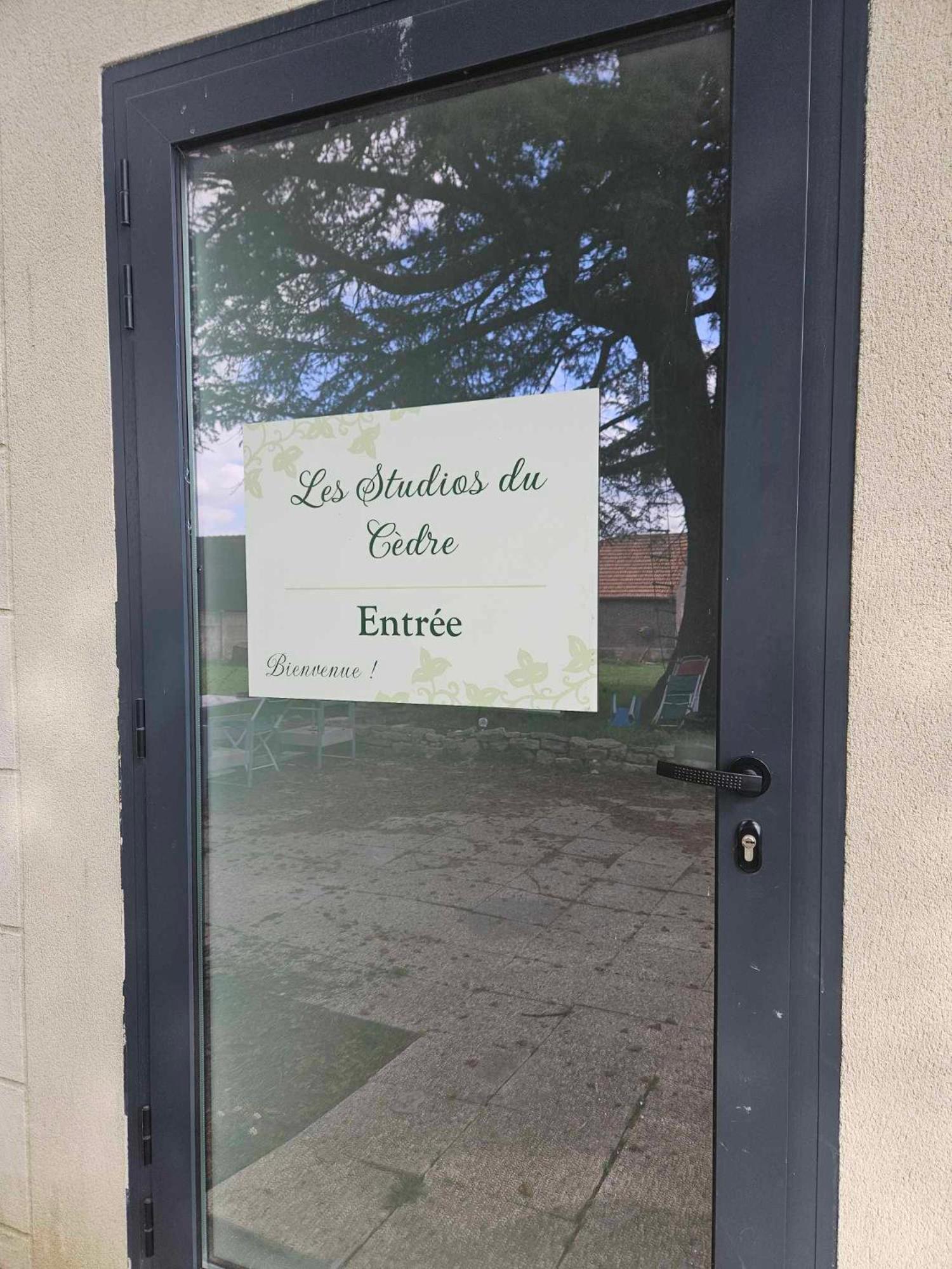 Studios Du Cedre Cuvilly Eksteriør bilde